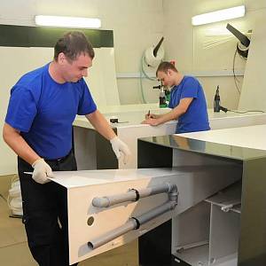 Сборщик изделий из полипропилена